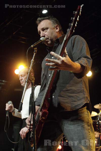 PETER HOOK AND SECTION 25 - 2008-11-06 - PARIS - Elysee Montmartre - 